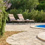 Sonia Hvar Villa *