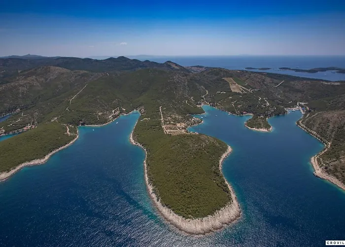 Sonia Hvar Villa